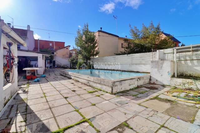 Casa adosada en Venta en Carlos Ruiz