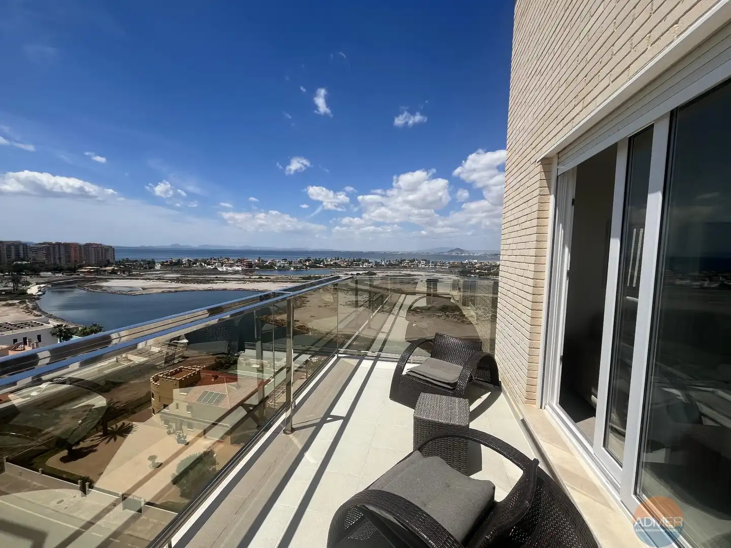 Terrasse von Wohnung zum Verkauf in La Manga del Mar Menor mit Klimaanlage, Heizung und Terrasse