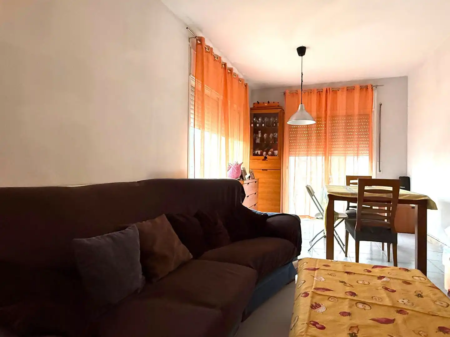 Sala d'estar de Casa adosada en venda en Sant Boi de Llobregat amb Terrassa i Traster