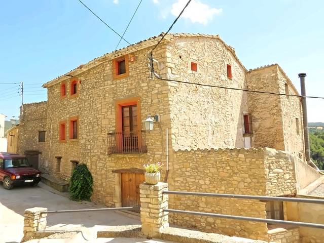 Casa adosada en Venta en CL SARRAL en Sarral