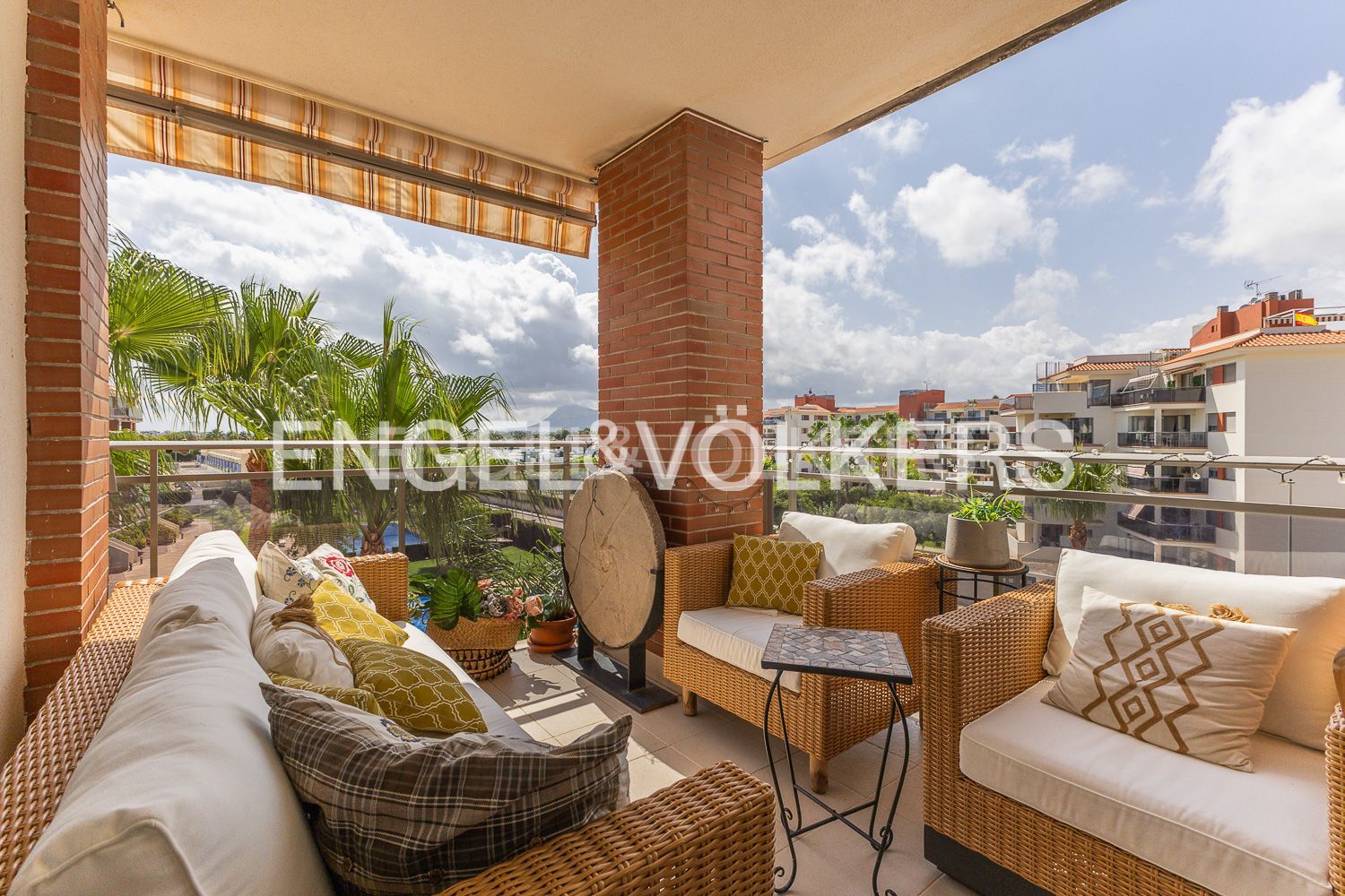 Terraza de Apartamento de alquiler en El Verger con Aire acondicionado, Calefacción y Jardín privado