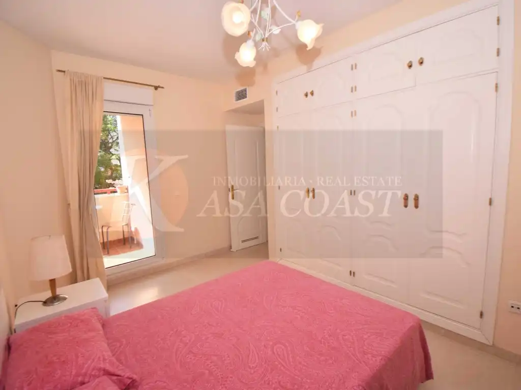 Bedroom of Flat for sale in Fuengirola  with Air Conditioner, Private garden and Terrace