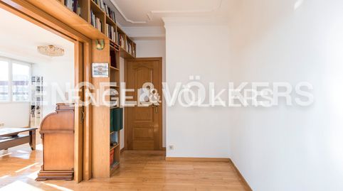 Foto 5 de Piso de alquiler en Calle del Doctor Esquerdo, Niño Jesús, Madrid Capital