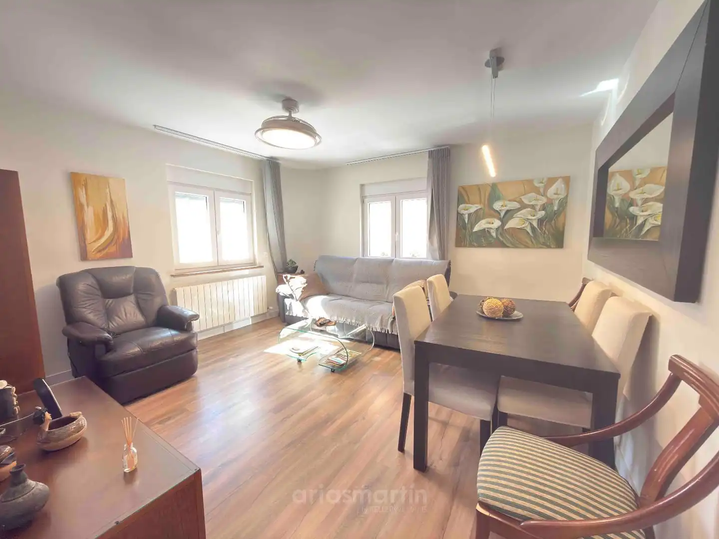 Wohnzimmer von Wohnung zum Verkauf in Salamanca Capital mit Heizung