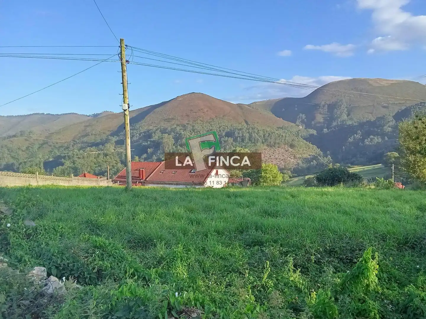 Residencial en venda a LA PERAL POLIGONO 16, Illas