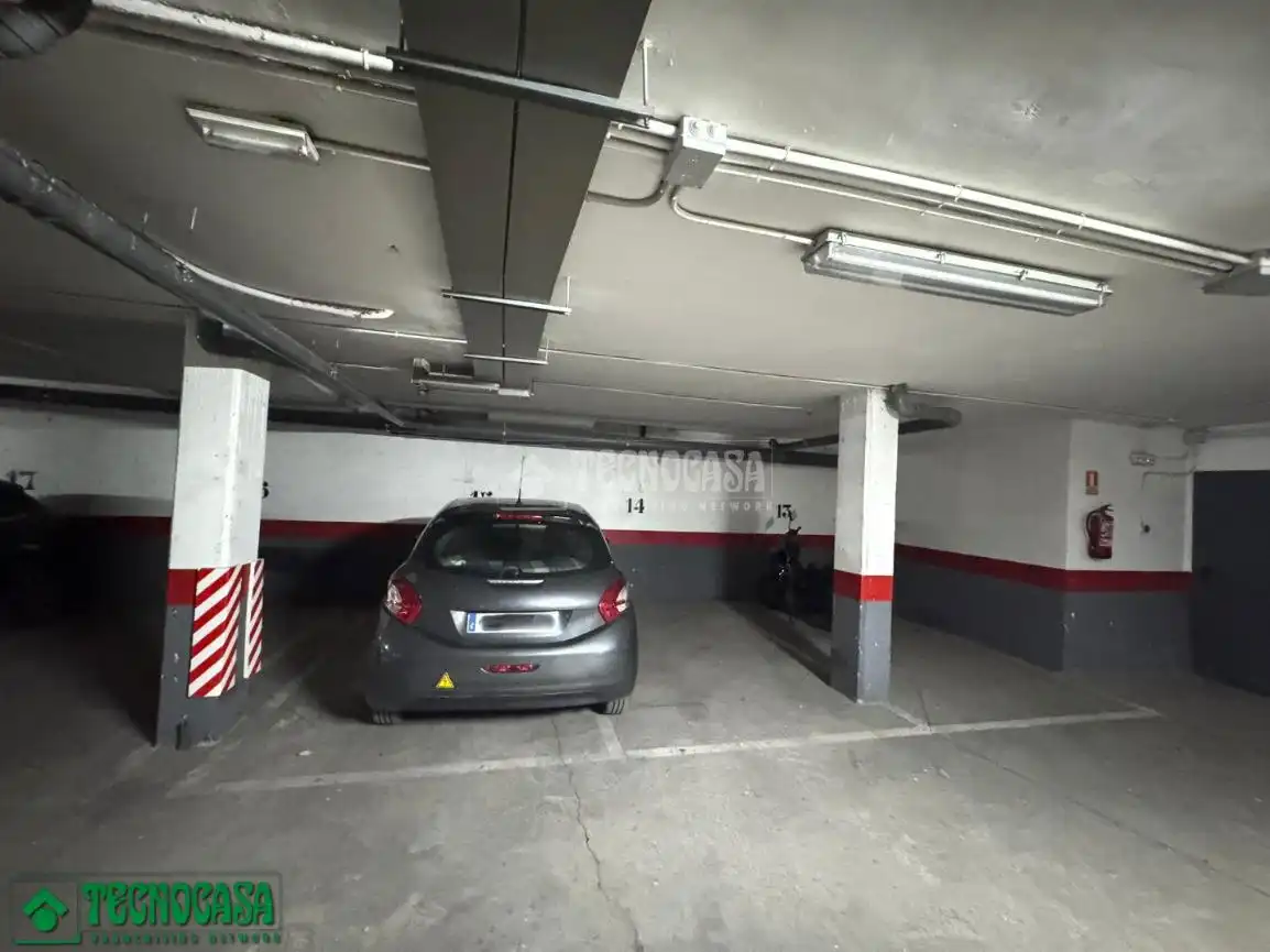 Parking de Piso en venta en Casarrubios del Monte con Aire acondicionado