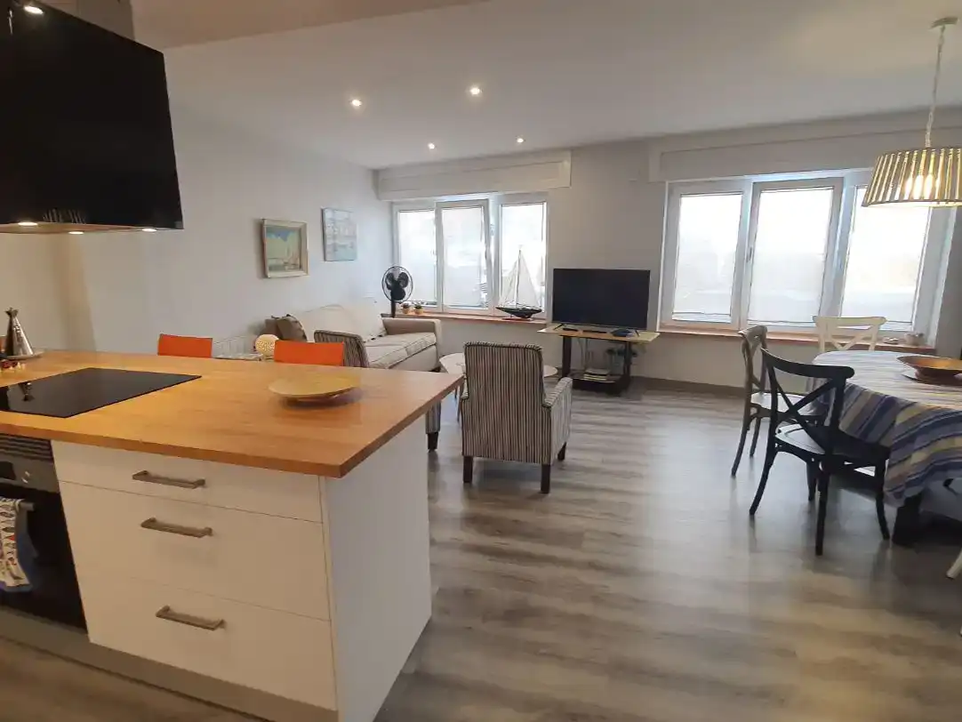 Wohnzimmer von Wohnung zur Miete in L'Ametlla de Mar  mit Parkett und Möbliert