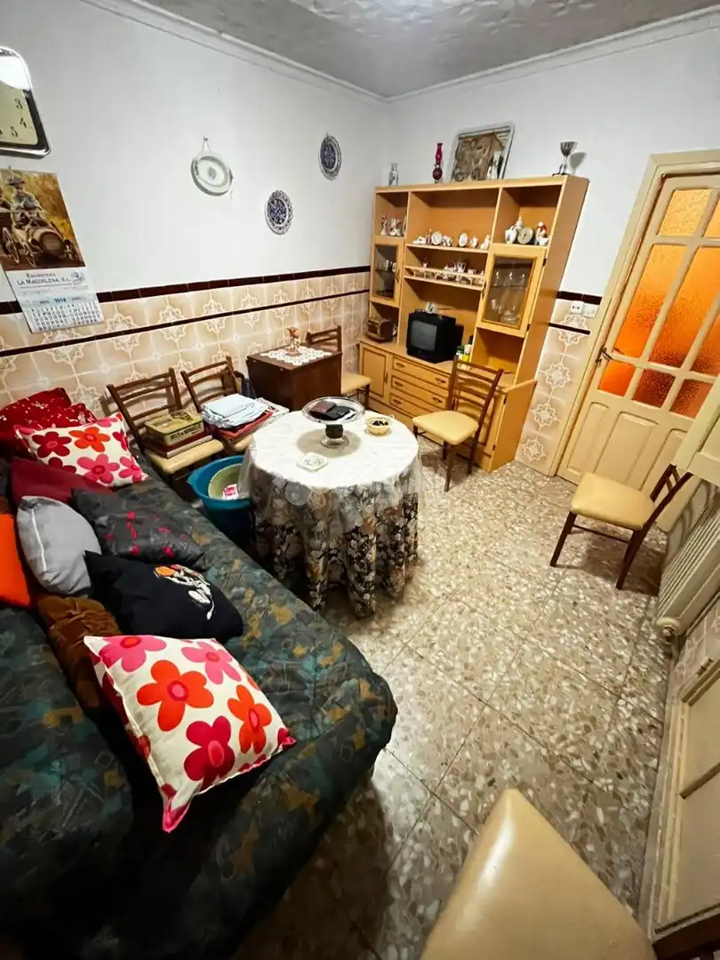 Wohnzimmer von Einfamilien-Reihenhaus zum Verkauf in Puertollano