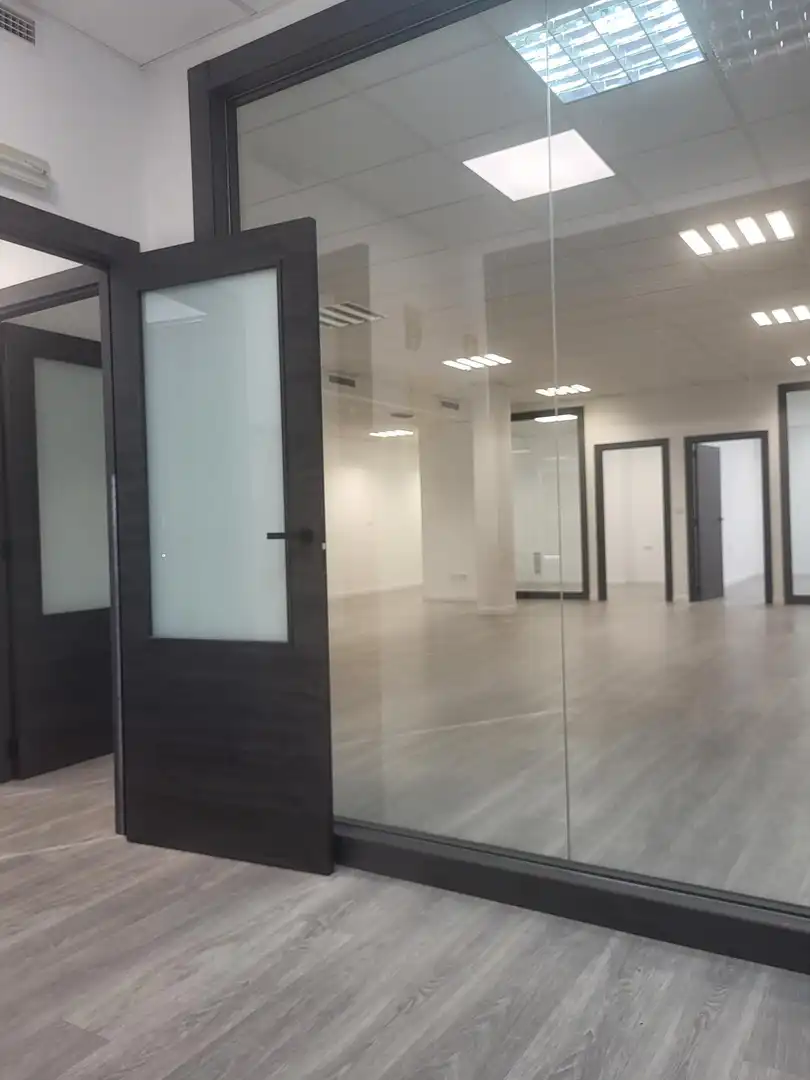 Local comercial en alquiler en de Rafael Alberti, imagen 6