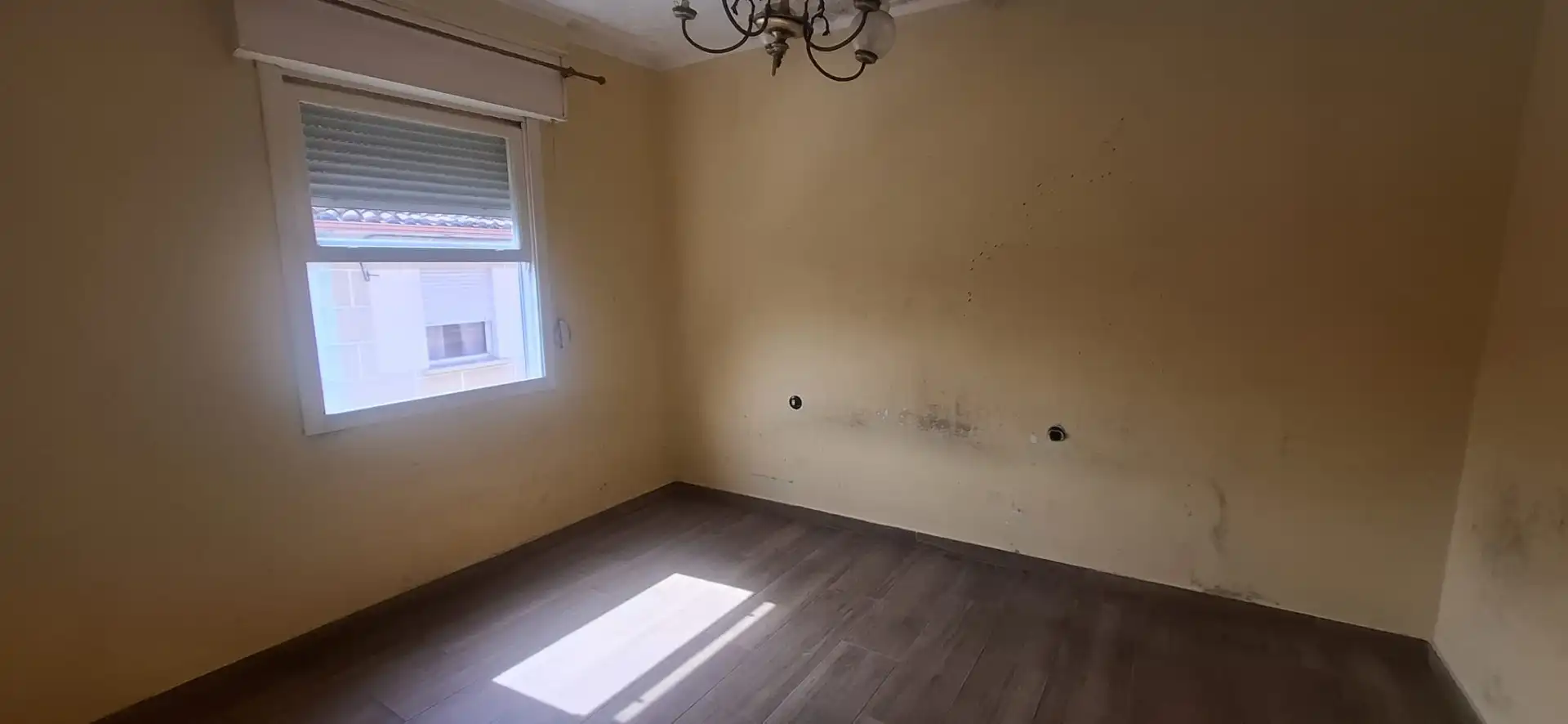 Dormitori de Casa o xalet en venda en Vigo  amb Jardí privat i Terrassa