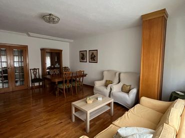 Flat with balcony to rent in Centro