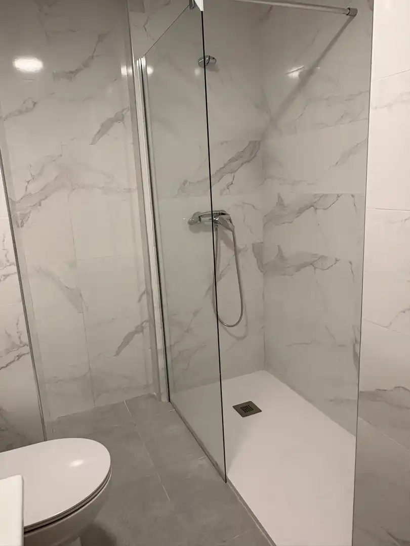Bathroom of Flat for rent in Sevilla
