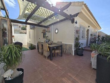 Maison à vendre à Calle Calle Sierra de Tentudia 9