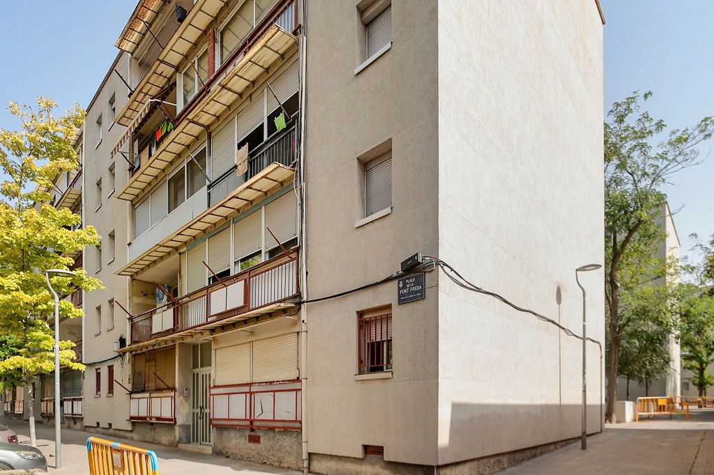 Vista exterior de Piso en venta en Terrassa
