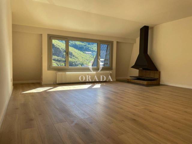 Ático en Alquiler en Meritxell en Centro