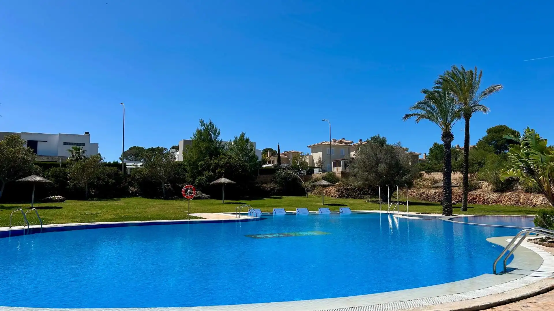 Swimming pool of Attic for sale in Manacor  with Air Conditioner