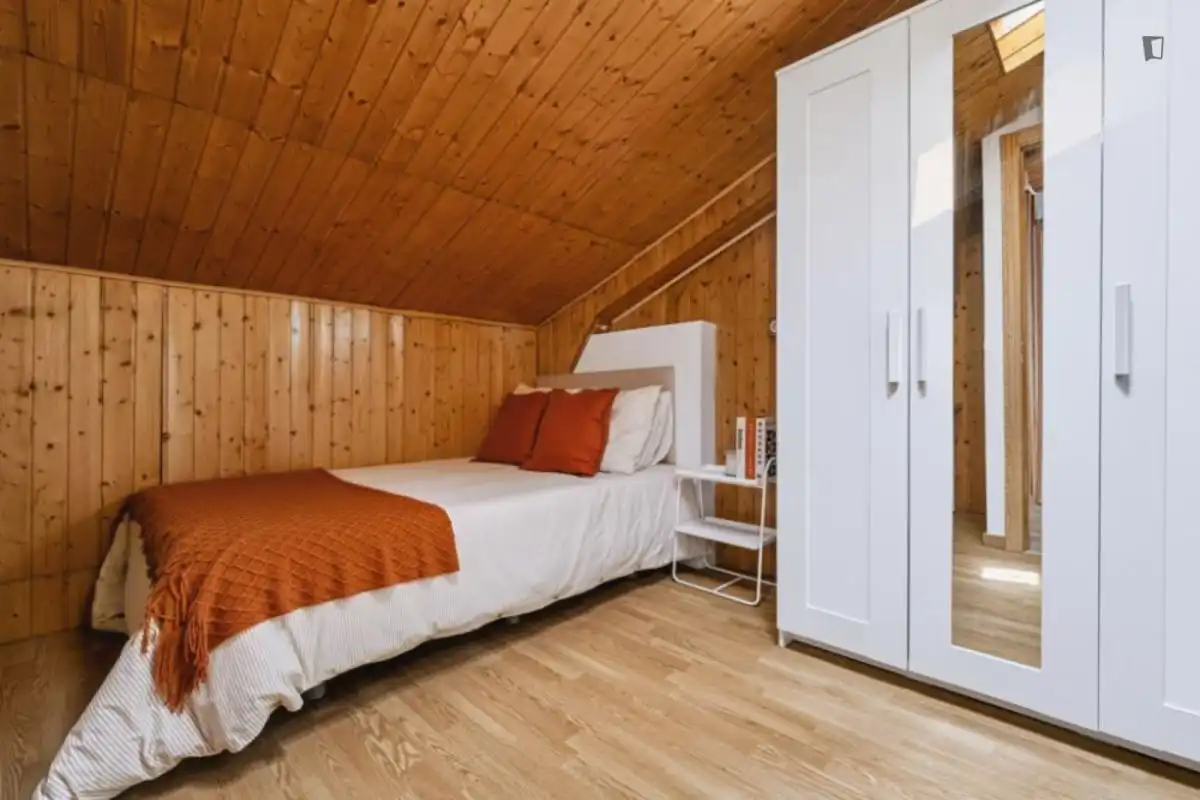 Bedroom of Houses for share in Madrid  with Heating, Furnished and Oven