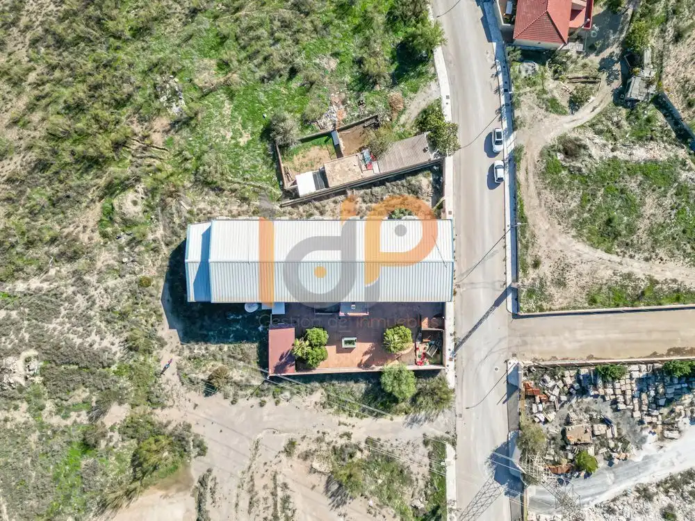 Vista exterior de Nau industrial en venda en Fines