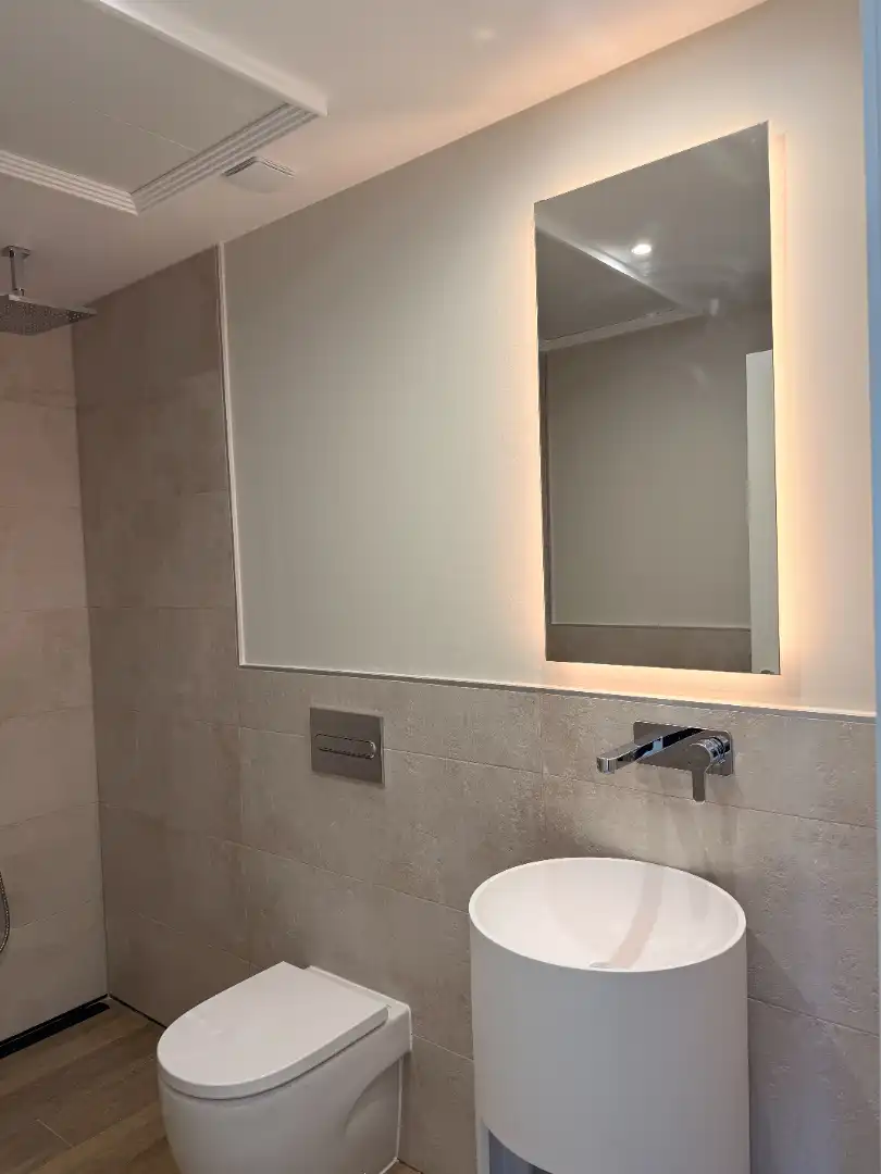 Baño de Casa adosada en venta en Boadilla del Monte con Aire acondicionado, Calefacción y Jardín privado
