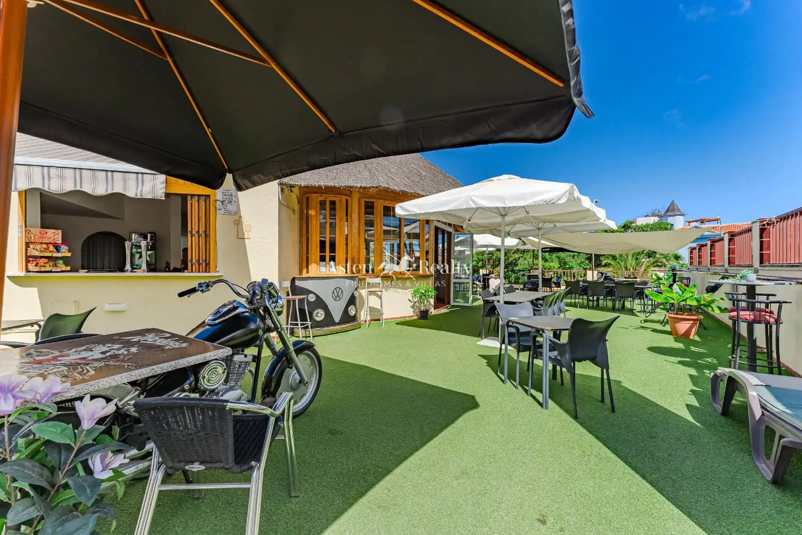 Geschaftsraum zum Verkauf in Arona mit Terrasse und Internet