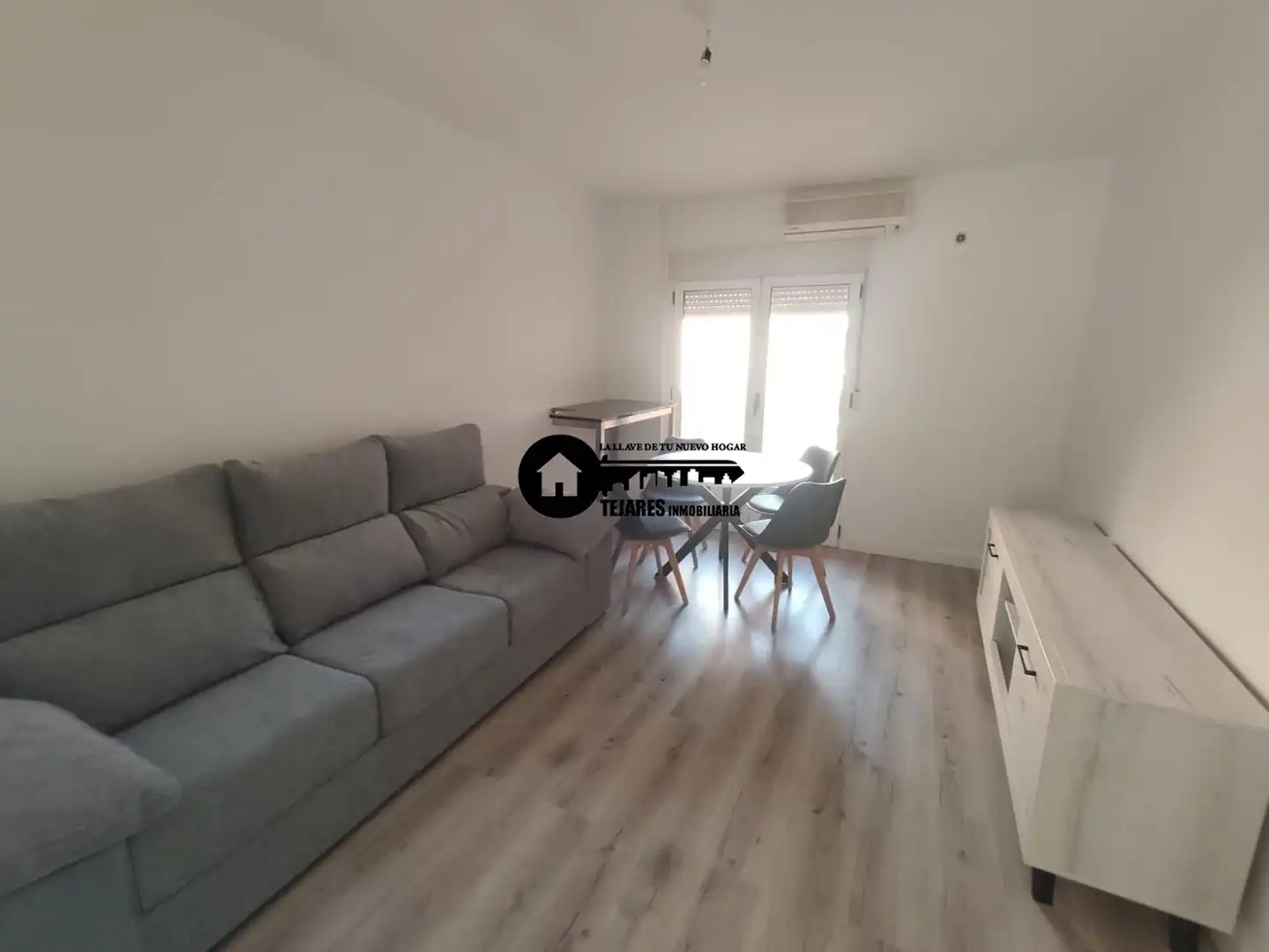 Wohnung zur Miete in Ensanche - Franciscanos