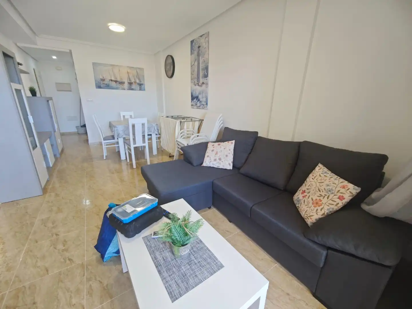 Sala d'estar de Pis de lloguer en Cuevas del Almanzora amb Piscina comunitària