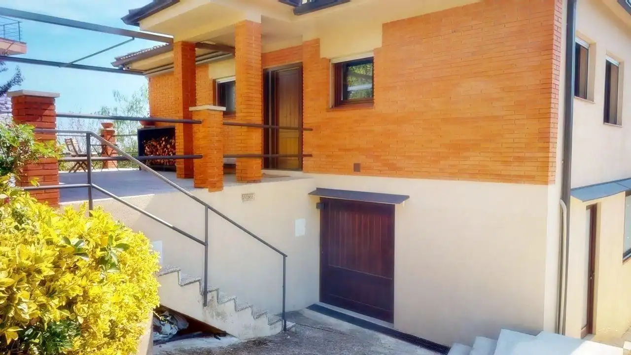 Vista exterior de Casa o xalet en venda en Niàgara Parc - Ágora Parc