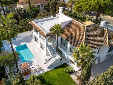 Villa con piscina in vendita a Elviria - Cabopino