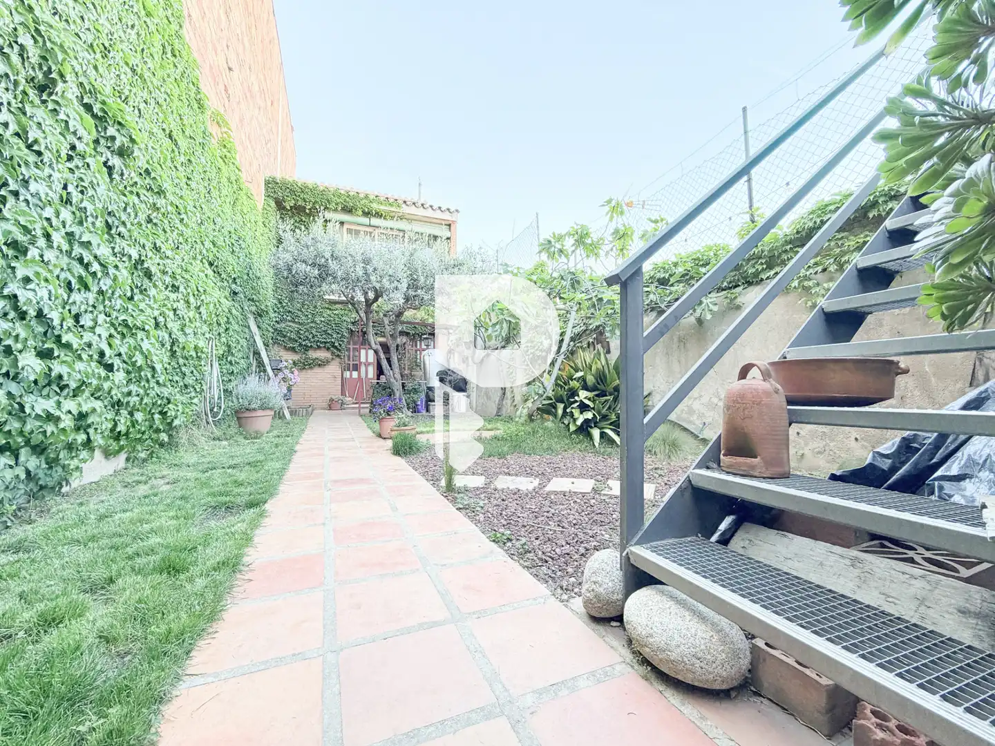 Jardín de Casa adosada en venta en Sant Vicenç Dels Horts con Aire acondicionado, Calefacción y Jardín privado