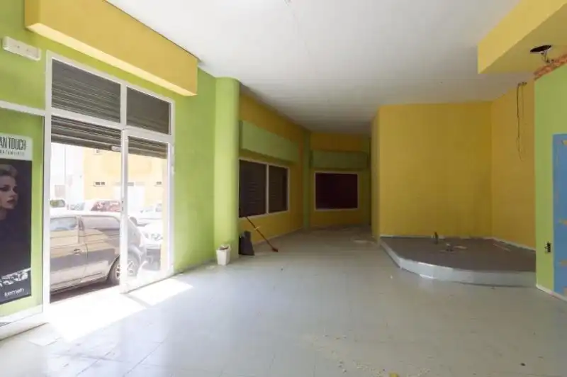 Commercial properties for sale in Gracia