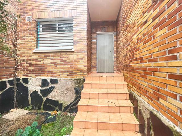 Casa adosada en Venta en Domingo Pérez
