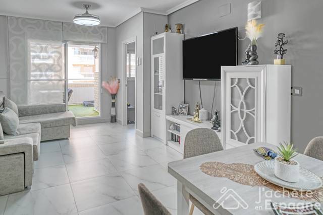 Piso en Venta en Carrer Amplaries en Cala Blanca