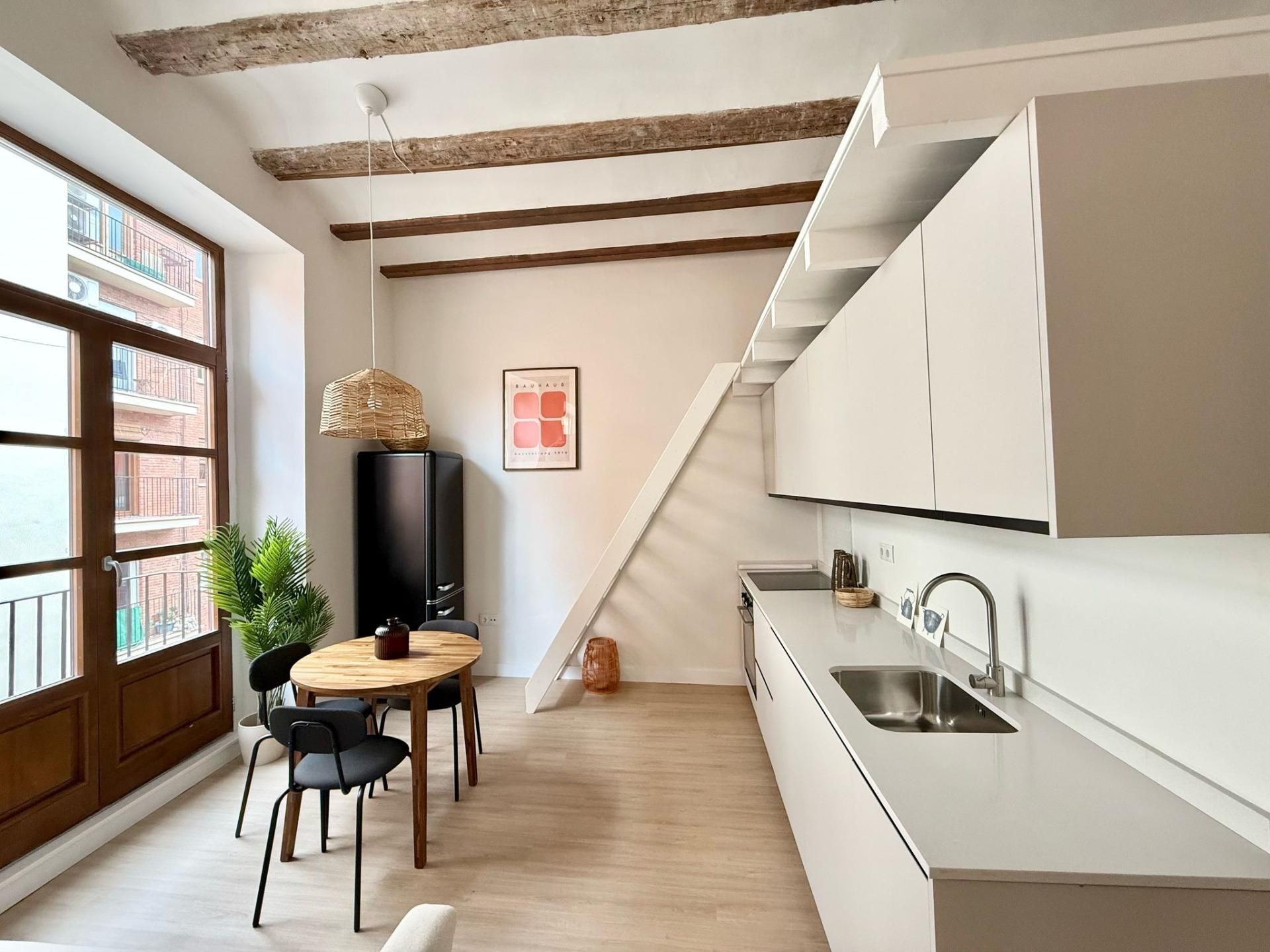 Kitchen of Flat for sale in  Valencia Capital  with Heating and Balcony