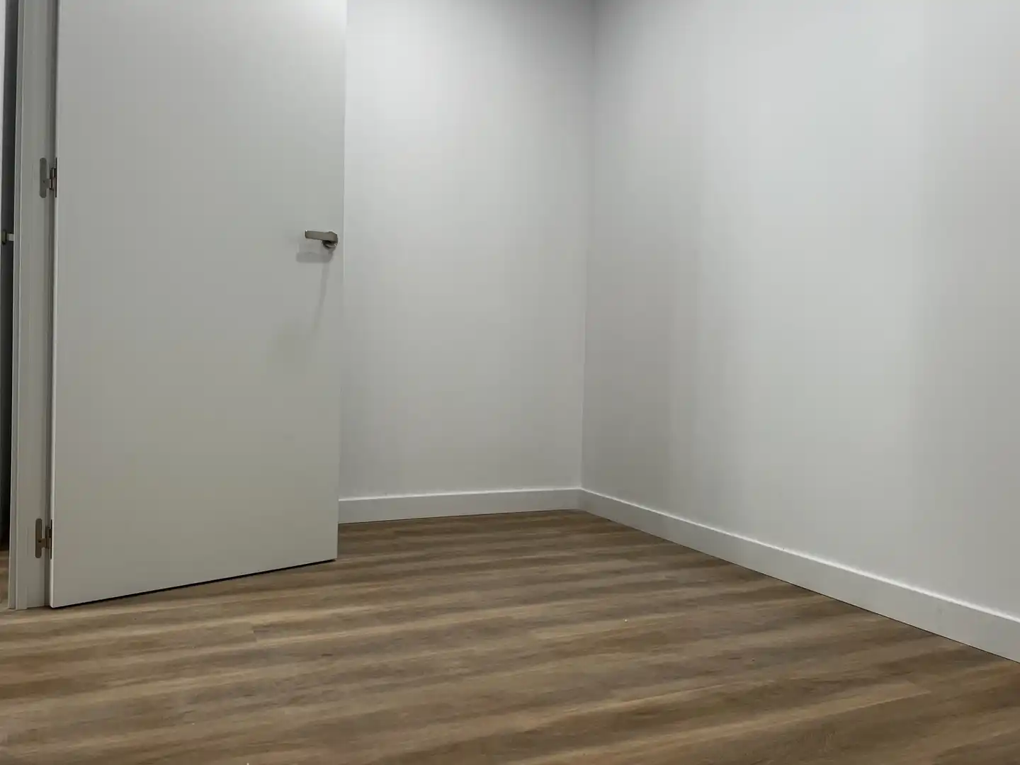 Ground floor for sale in Badalona  with Parquet flooring, Oven and Alarm