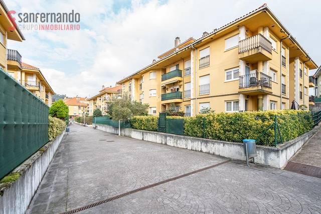 Piso en Venta en Calle de la Garoja, 4 en Cartes