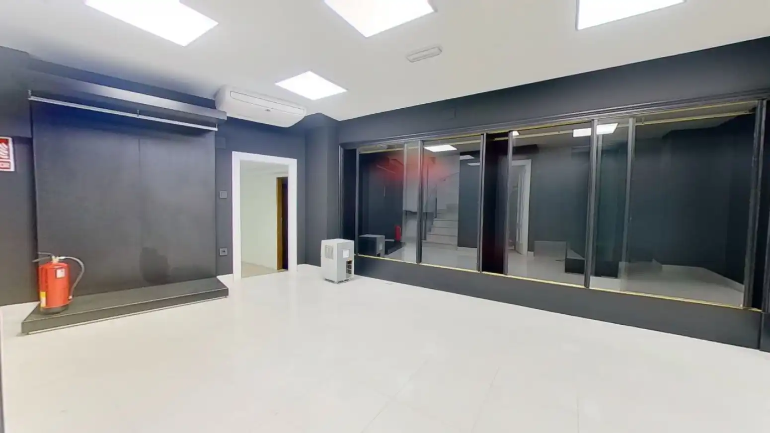 Commercial properties for rent in Torrelavega   with Air Conditioner