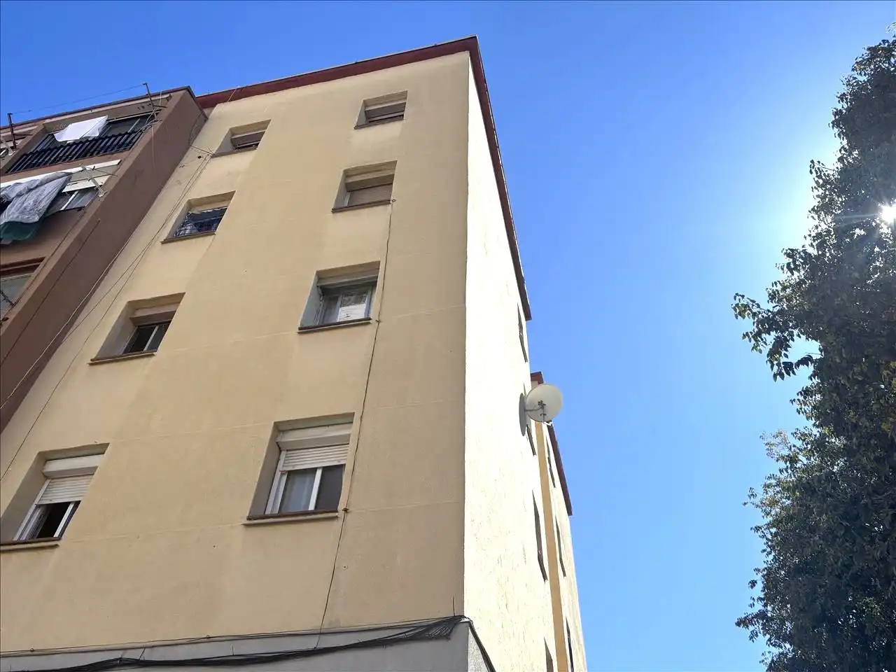Vista exterior de Piso en venta en Badalona