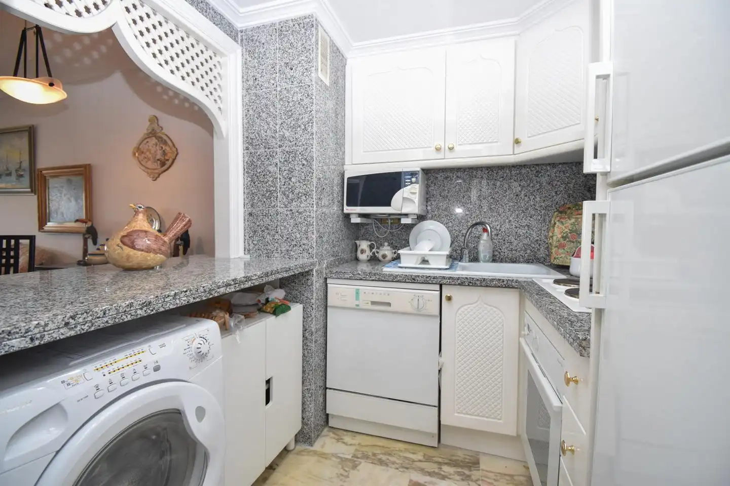 Flat with pool for sale in Avenida Santiago Bernabéu, imagen 10