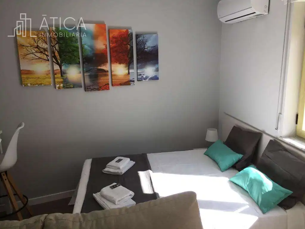Habitación de Estudio de alquiler en Centro