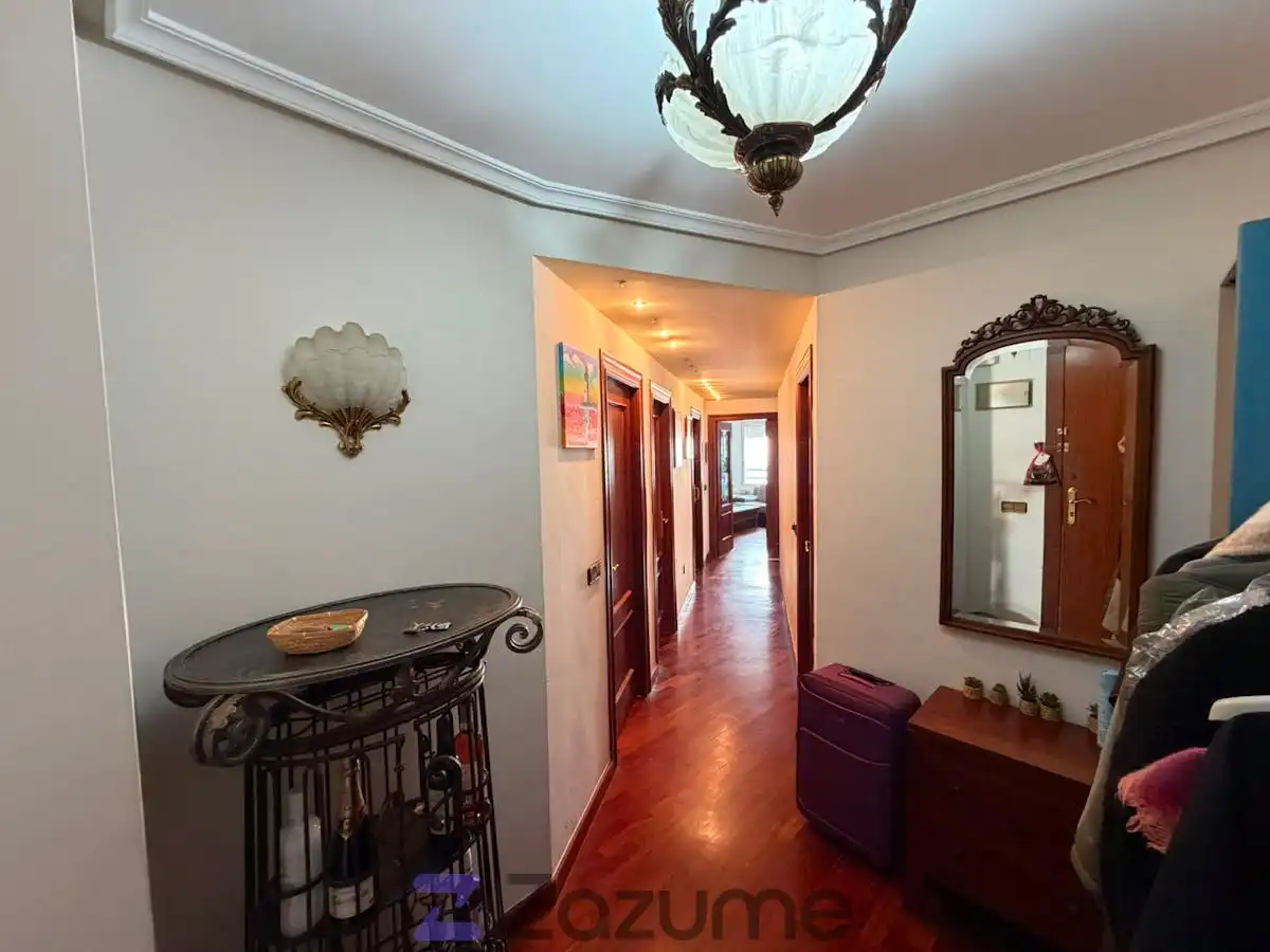 Piso de alquiler en Valencia con Parquet, Amueblado y Horno