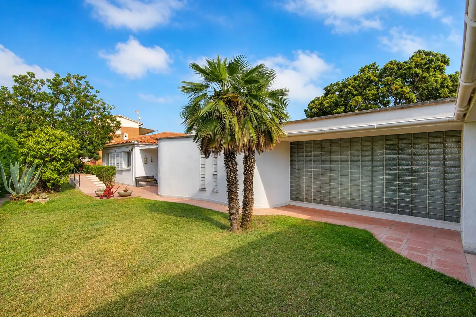 Vista exterior de Casa o chalet en venta en Cubelles con Calefacción, Jardín privado y Terraza