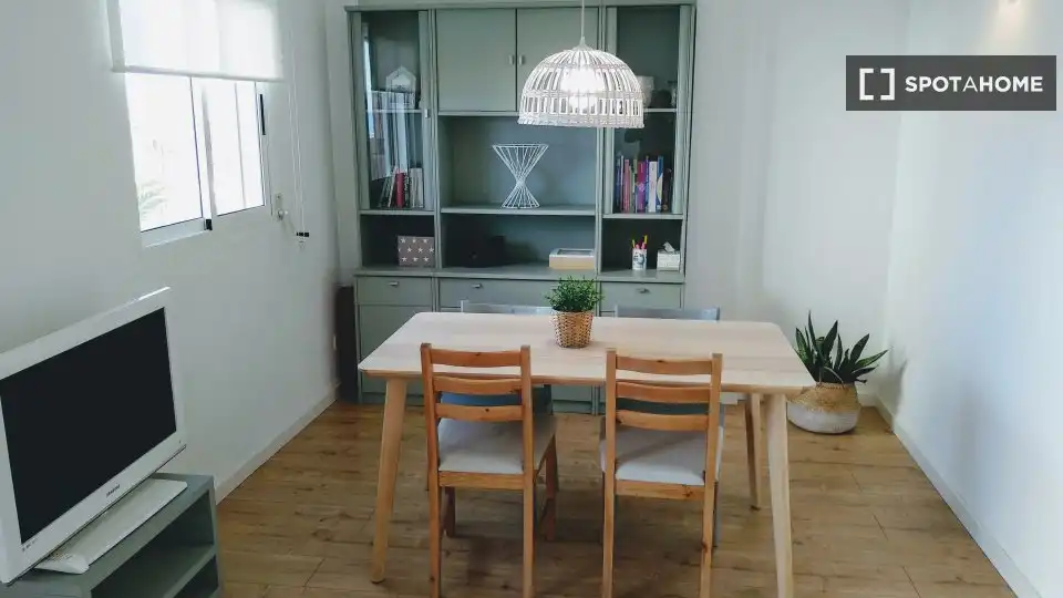 Flat with terrace to rent in Pobles del Sud, imagen 19
