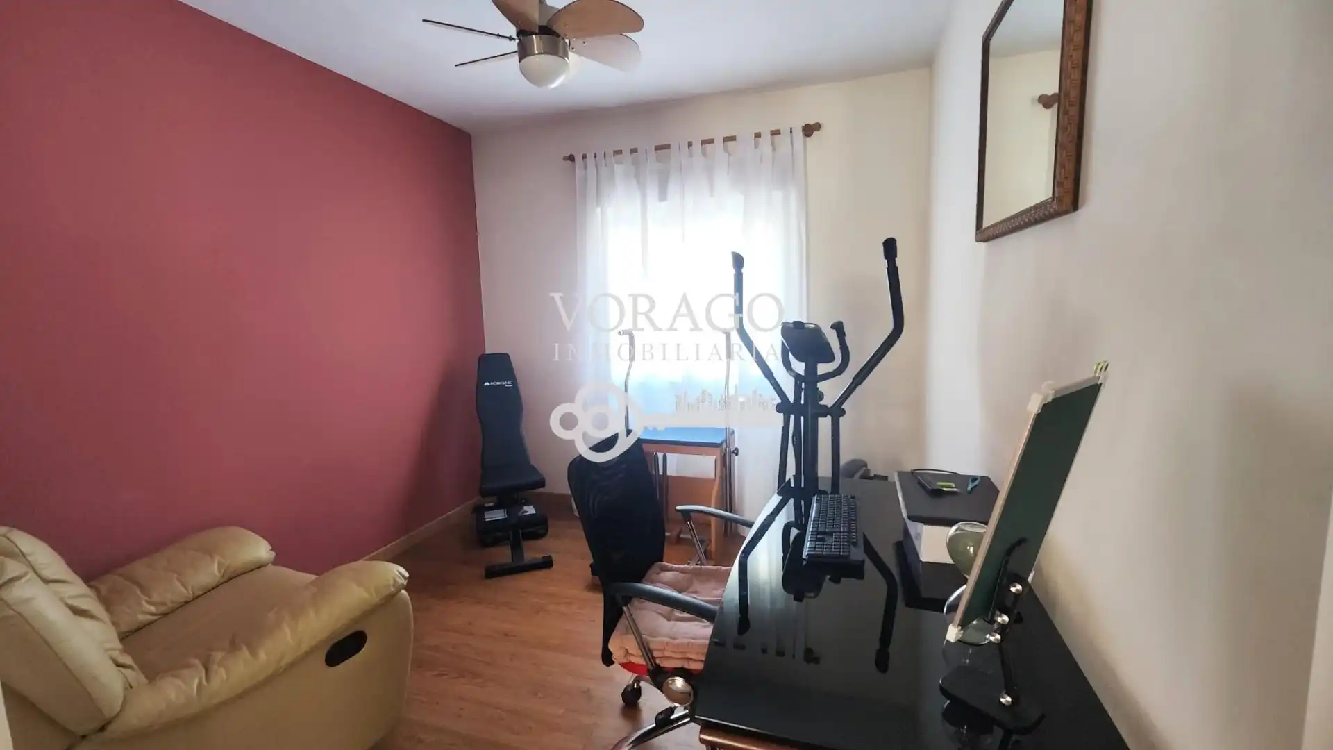 Habitación de Casa o chalet en venta en Torrejón del Rey con Aire acondicionado, Calefacción y Jardín privado