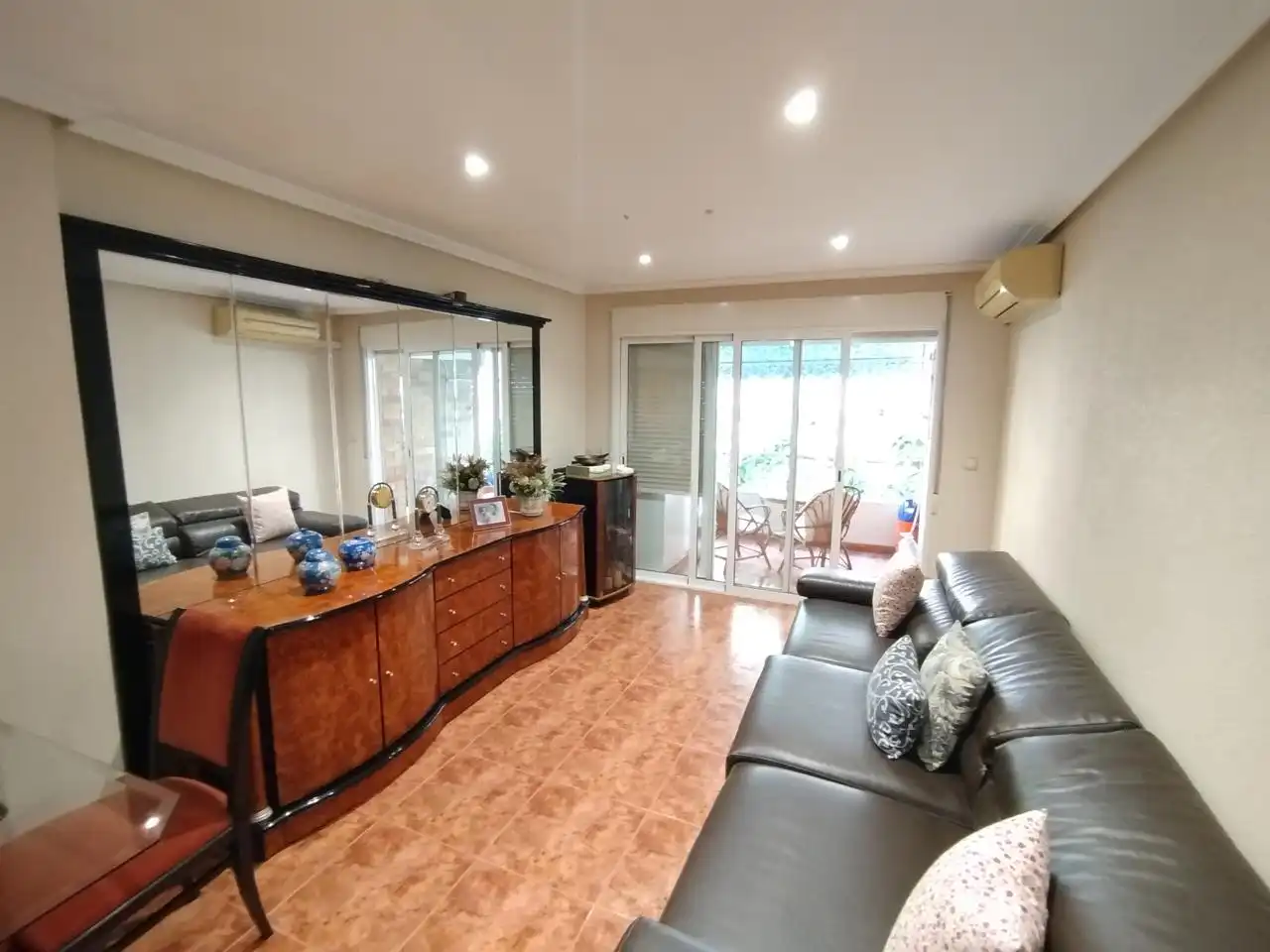 Piso con terraza en venta en calle de l'Alcalde Baeza Santamaria, imagen 3