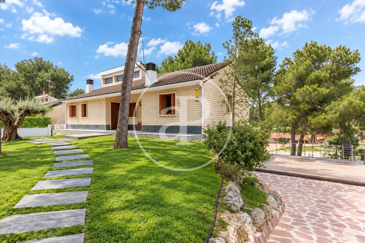 Casa amb jardí en venda a El Bosque