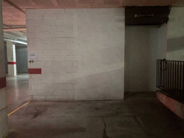 Garaje en Alquiler en Calle Gustavo Pittaluga, 12 en El Tejar - Hacienda Bizcochero