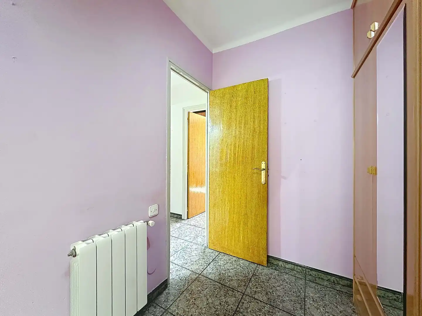 Flat for sale in Terrassa  with Heating