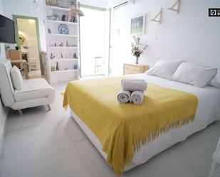 Bedroom of Study to share in  Sevilla Capital  with Air Conditioner and Terrace