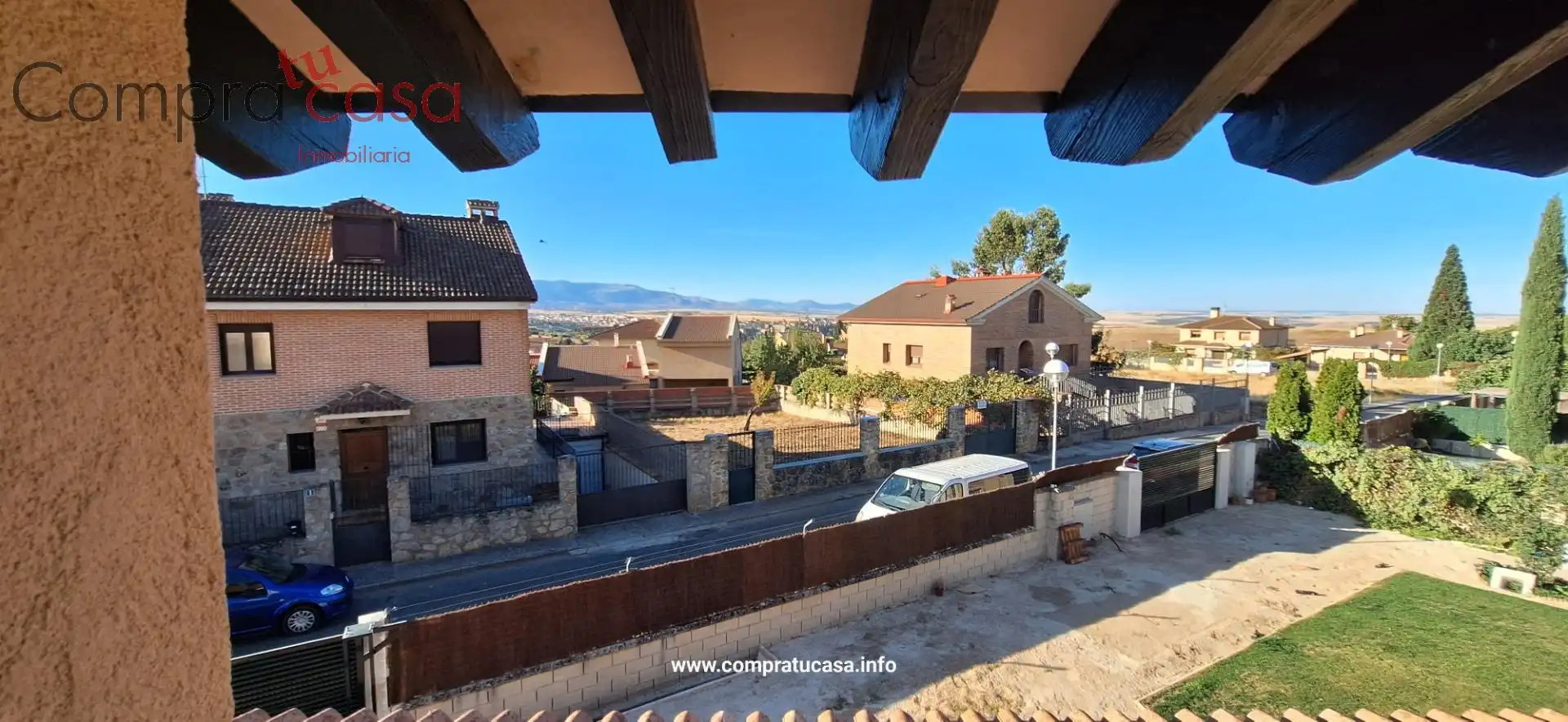 Vista exterior de Casa o xalet en venda en La Lastrilla  amb Calefacció, Jardí privat i Terrassa