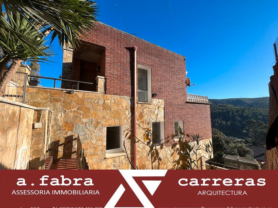 Casa o xalet de lloguer a Carrer de Uruguai, Vallirana